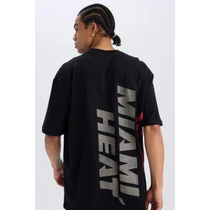 Defacto E0067 Siyah DeFactoFit NBA Miami Heat Oversize Geniş Kalıp Bisiklet Yaka Kısa Kollu Tişört