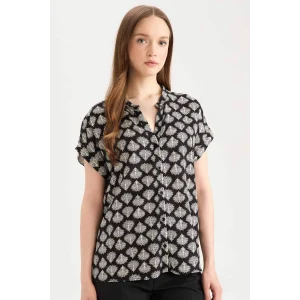 Defacto I6173 Siyah Regular Fit Apaş Yaka Desenli Kısa Kollu Gömlek