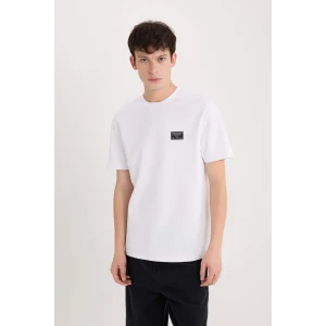 Defacto D5516 Beyaz Regular Fit Bisiklet Yaka Ütü Gerektirmeyen Nefes Alabilen Baskılı Kısa Kollu Ağır Kumaş Tişört