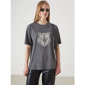 LCW Vision Antrasit Bisiklet Yaka Leopar Baskılı Kadın Tişört