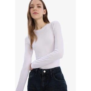 Defacto D0199 Beyaz Fitted Bisiklet Yaka Basic Düz Uzun Kollu Tişört