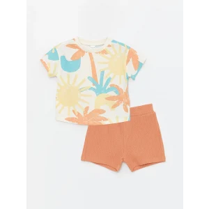 LCW baby Ekru Bisiklet Yaka Kısa Kollu Baskılı Erkek Bebek Tişört ve Şort 2li Takım