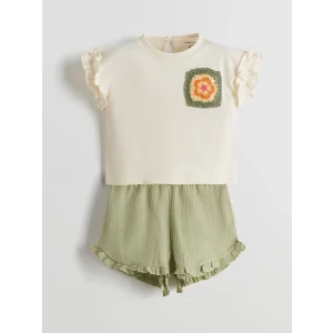 LCW baby Ekru Bisiklet Yaka Çiçekli Kız Bebek Bluz ve Şort 2li