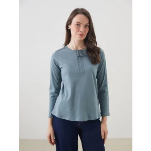 LCW Grace Mavi Bağlamalı Yaka Nakışlı Kadın Bluz