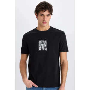 Defacto E0581 Siyah %100 Pamuk Regular Fit Bisiklet Yaka Baskılı Kısa Kollu Tişört