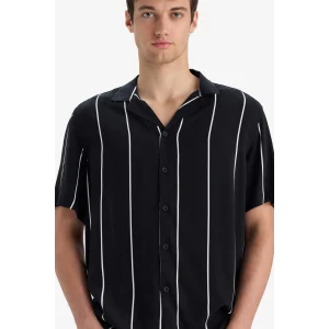 Defacto E2559 Siyah Regular Fit Apaş Yaka Çizgili Yazlık Kısa Kollu Gömlek