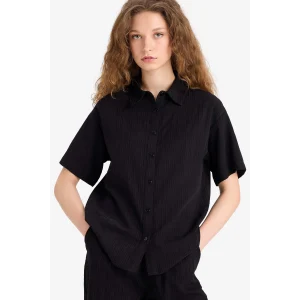 Defacto A9135 Siyah Oversize Geniş Kalıp Basic Düz Kısa Kollu Gömlek