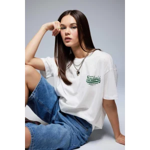 Defacto F2645 Ekru Coool Oversize Geniş Kalıp Bisiklet Yaka Sırt Baskılı Kısa Kollu Tişört