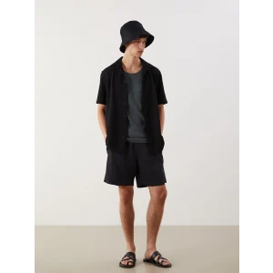 LCWAIKIKI Classic Siyah Diz Hizası Boy Basic Erkek Deniz Şortu