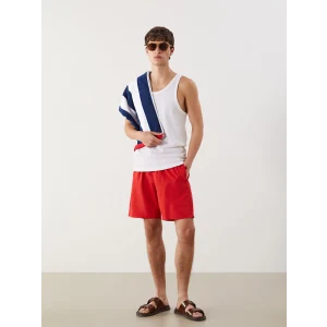 LCWAIKIKI Classic Kirmizi Diz Hizası Boy Basic Erkek Deniz Şortu