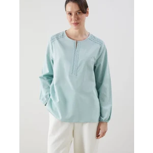 LCW Grace Yeşil Kaçık Yaka Nakışlı Kadın Bluz