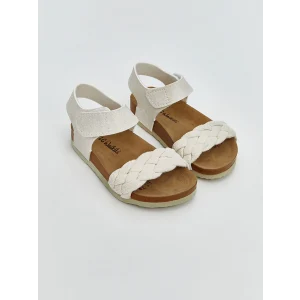 LCW STEPS Karişik Büzgü Desenli Deri Görünümlü Kız Bebek Sandalet