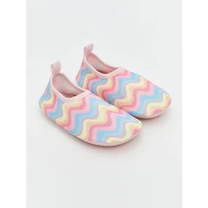 LCW STEPS Karişik Desenli Kız Bebek Deniz Ayakkabısı