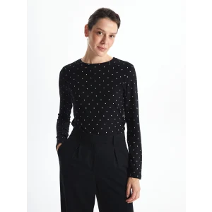 LCWAIKIKI Classic Beyaz Bisiklet Yaka Puantiyeli Kadın Tişört