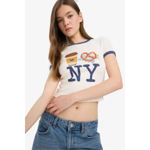 Defacto F2785 Beyaz Coool Fitted Crop Bisiklet Yaka Baskılı Ribana Kısa Kollu Tişört