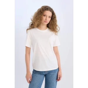 Defacto D9592 Beyaz Regular Fit Bisiklet Yaka Basic Düz Kısa Kollu Beyaz Tişört
