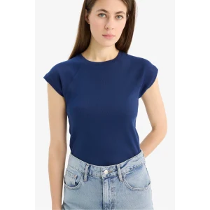 Defacto C7334 Lacivert Slim Fit Dar Kesim Bisiklet Yaka Basic Düz Ribana Kısa Kollu Tişört