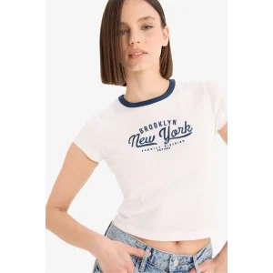 Defacto F1447 Beyaz Coool Fitted Bisiklet Yaka Baskılı Ribana Kısa Kollu Tişört