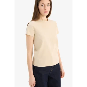 Defacto E5451 Bej Regular Fit Bisiklet Yaka Basic Düz Kısa Kollu Tişört