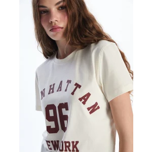 XSIDE Bej Bisiklet Yaka New York Baskılı Kadın Tişört