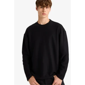 Defacto E8437AXBK81 Siyah Boxy Fit Rahat Kesim Bisiklet Yaka Pamuklu Uzun Kollu Tişört