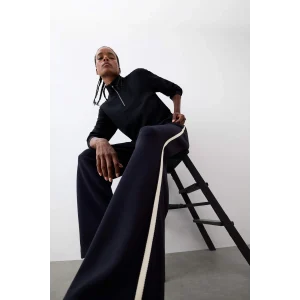 Defacto D7126AXBK81 Siyah DeFactoFit Oversize Geniş Kalıp Yarım Fermuarlı Dik Yaka Modal Sweatshirt