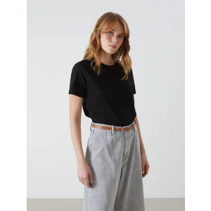 XSIDE Siyah Bisiklet Yaka Kadın Tişört