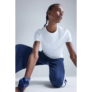 Defacto D2296 Ekru DeFactoFit Standart Fit Bisiklet Yaka Sporcu Basic Düz Kısa Kollu Tişört