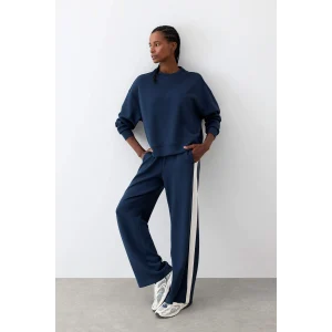 Defacto E8956AXNV165 Lacivert DeFactoFit Wide Leg Geniş Paça Standart Boy Modal Soft Touch Pantolon