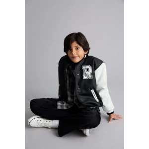 Defacto C7088A8BK27 Siyah Erkek Çocuk Okul Su Geçirmez Kolej Yaka Fermuarlı Çift Cepli Mevsimlik Suni Deri Bomber Mont Ceket