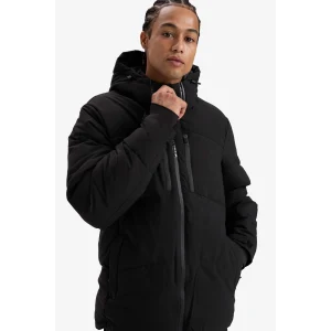 Defacto A3519AXBK81 Siyah DeFactoFit Su İtici Rüzgar Geçirmez Slim Fit Dar Kesim Kapüşonlu Fermuarlı Cepli Kışlık Mont