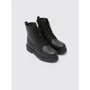 LCW STEPS Siyah Deri Görünümlü Kadın Bot