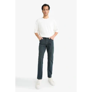 Defacto G1266AXNM83 İndigo Pedro Slim Fit Dar Kalıp Normal Bel Dar Paça Jean Pantolon