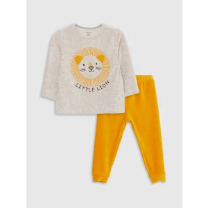 LCW baby Ekru Bisiklet Yaka Baskılı Kadife Erkek Bebek Pijama Takımı