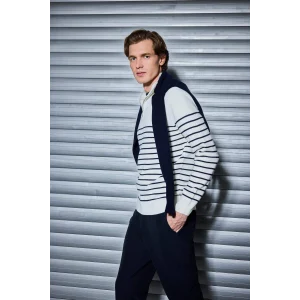 Defacto F1522AXER140 Ekru Standart Fit Yarım Fermuarlı Çizgili Triko Kazak