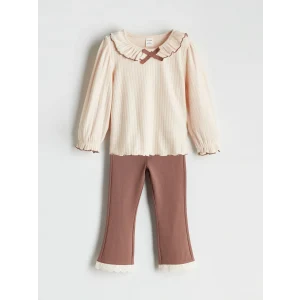 LCW Kids Bej Bebe Yaka Fırfırlı Kız Bebek Bluz ve Tayt Pantolon