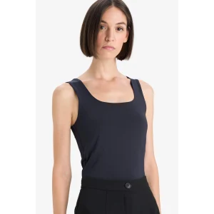 Defacto C2622AXBK81 Siyah Slim Fit Dar Kesim Basic Düz Kare Yaka Atlet