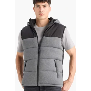 Defacto C5025AXBK27 Siyah Su İtici Slim Fit Dar Kesim Kapüşonlu İç Cepli Fermuarlı Şişme Yelek