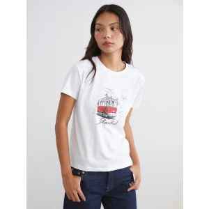 XSIDE Beyaz Bisiklet Yaka İstanbul Baskılı Kadın Tişört