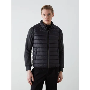 LCWAIKIKI Classic Siyah Standart Kalıp Dik Yaka Erkek Şişme Yelek