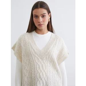 LCW Modest Ekru V Yaka Kendinden Desenli Oversize Kadın Triko Süveter