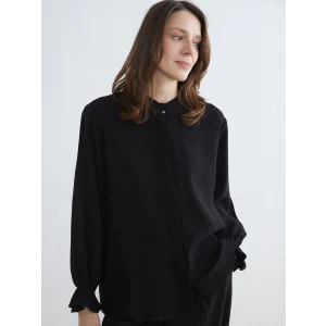 LCW Grace Siyah Fırfırlı Hakim Yaka Dokulu Kadın Gömlek