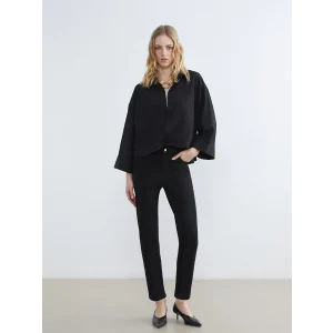 LCWAIKIKI Classic Siyah Slim Mom Kadın Jean Pantolon