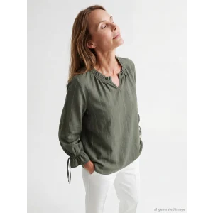 LCW Grace Haki Fırfırlı Kaçık Yaka Çizgili Bluz