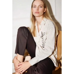 Defacto G9132AXER105 Ekru Relax Fıt Nakışlı Çizgili Gömlek