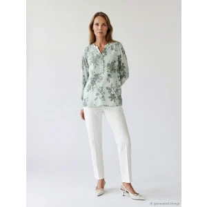 LCW Grace Yeşil Kaçık Yaka Çiçekli Bluz