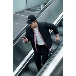 Defacto D7532AXBK27 Siyah Su İtici Rüzgar Geçirmez Slim Fit Dar Kesim Astarlı Fermuarlı Cepli Mont