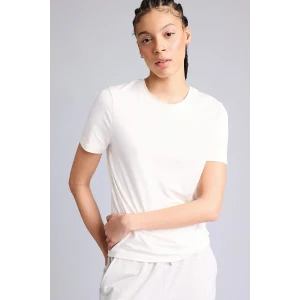 Defacto D2296AXER105 Ekru Standart Fıt Bisiklet Yaka Sporcu Kısa Kollu Tişört