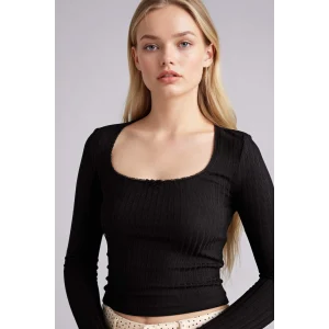 Defacto G9722AXBK81 Siyah Fıtted U Yaka Uzun Kollu Tişört