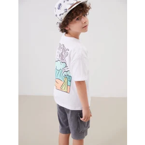 LCW Kids Beyaz Bisiklet Yaka Baskılı Erkek Çocuk Tişört